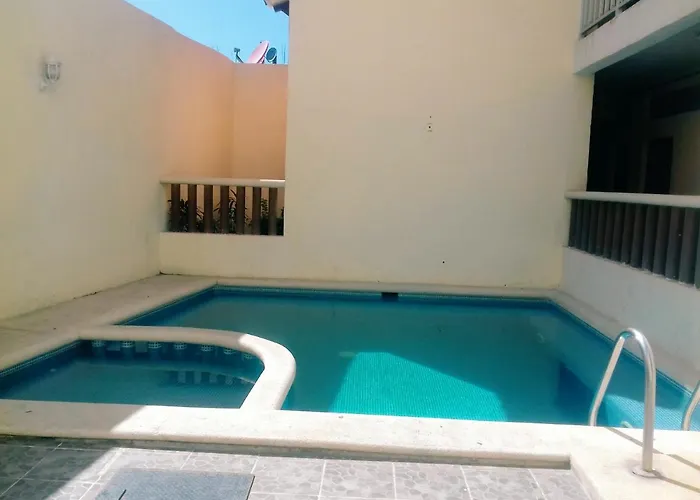Hotel Avila 3*
